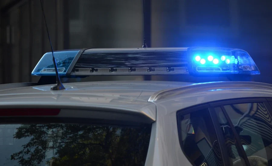 Ποινή φυλάκισης 12 μηνών για τον δημοσιογράφο της ΕΡΤ που ξυλοκόπησε τη σύντροφό του
