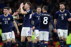 Οι «ψηλοί», οι «κοντοί», οι «γέροι» και οι λεγεωνάριοι του Euro 2024