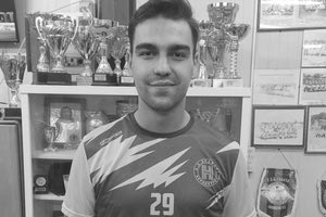 Θρήνος για τον 25χρονο ποδοσφαιριστή στα Χανιά: Γύρισε από προπόνηση, τον βρήκαν νεκρό στο σπίτι του