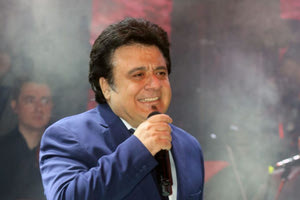 Βασίλης Τερλέγκας: Σκόνταψε και έπεσε από τη σκηνή