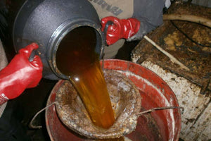 Θεσσαλονίκη: Στο νεροχύτη και στην τουαλέτα καταλήγουν τα τηγανέλαια στο πολεοδομικό συγκρότημα