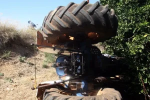 Τραγωδία στην Μεσαρά: 89χρονος καταπλακώθηκε από το τρακτέρ του