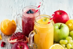 Καύσωνας: 8 τρόφιμα που είναι πλούσια σε νερό για ενυδάτωση