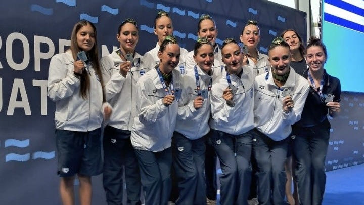 Ευρωπαϊκό καλλιτεχνικής κολύμβησης : Ασημένια η Εθνική νεανίδων και στο Acrobatic Routine