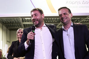 Η γκρίνια στο ΠΑΣΟΚ και η βιασύνη του Χάρη Δούκα