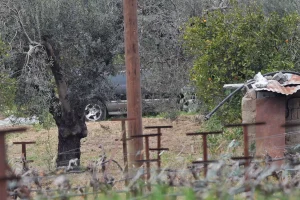 Τρίκαλα: 32χρονος βρέθηκε νεκρός σε χωράφι