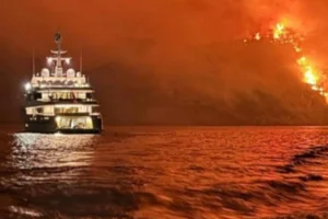 Οι πρώτες μαρτυρίες για τη φωτιά στην Ύδρα: «Άκουσα 15 με 20 κρότους»