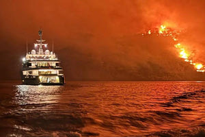 Στον εισαγγελέα με βαριές κατηγορίες οι 13 της θαλαμηγού για τη φωτιά στην Ύδρα