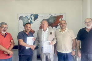 Υπογράφηκε σήμερα στο Ηράκλειο συλλογική σύμβαση στα τουριστικά λεωφορεία