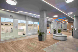 Άνοιξαν τα νέα καταστήματα ΔΕΗ σε Ρέθυμνο και Χανιά