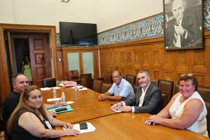 Συνάντηση Μ. Χνάρη με τον Πρόεδρο και τα Μέλη του ΔΣ του Κτηνοτροφικού Συλλόγου της Περιφέρειας Αττικής «Άγιος Γεώργιος»