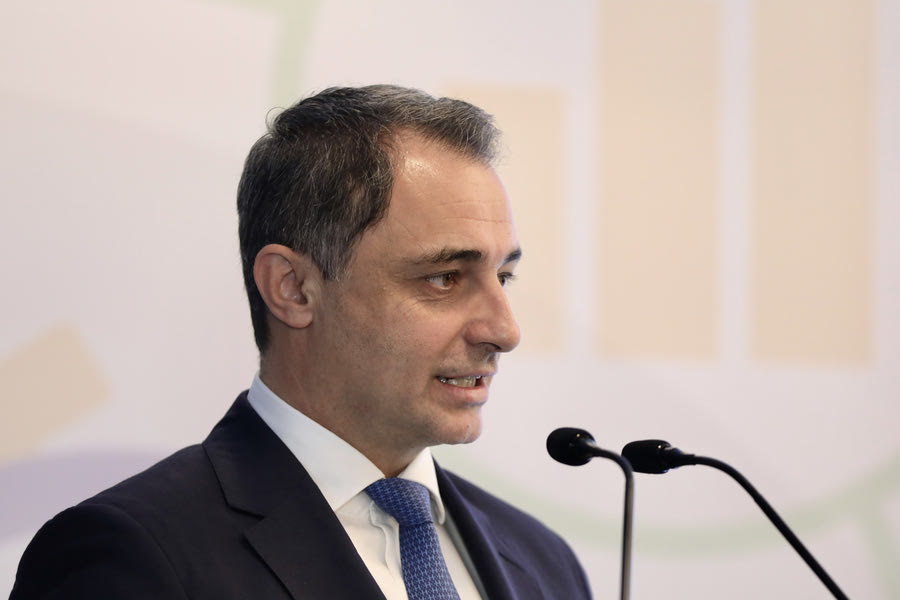 Επίθεση αγνώστων στα γραφεία του βουλευτή Ηρακλείου Μάξιμου Σενετάκη