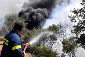 Πολύ υψηλός κίνδυνος πυρκαγιάς (κατηγορία κινδύνου 4) για αύριο, Κυριακή και στην Κρήτη