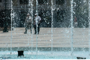 Σε κλοιό καύσωνα η χώρα – θα «αγγίξει» τους 40 βαθμούς η θερμοκρασία σε αρκετές περιοχές της Κρήτης