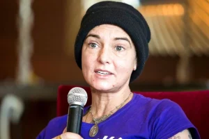 Αποκαλύφθηκαν τα ακριβή θανάτου της Σινέντ Ο’ Κόνορ ένα χρόνο μετά τον θάνατό της