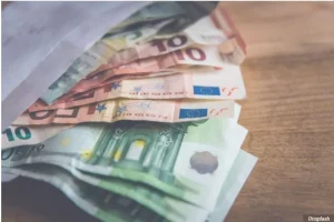 e-ΕΦΚΑ και ΔΥΠΑ: Ποιοι πάνε από αύριο στα ΑΤΜ