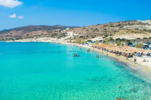 Η παραλία στην Κίμωλο που ψηφίστηκε η «πιο καθαρή παραλία στον κόσμο»