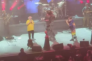 Ντόναλντ Τραμπ: Σάλος από τη ευχή του κωμικού Κάιλ Γκας – «Να μην αστοχήσετε την επόμενη φορά»