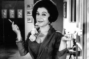 Ρένα Βλαχοπούλου: Ντρεπόμουν να βγω στη σκηνή με νούμερο