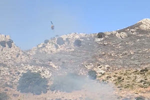 Φωτιά στο Γεράκι: Συνεχίζεται η “μάχη” με τις φλόγες – βίντεο