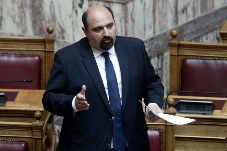 Παραιτήθηκε και επισήμως από το βήμα της Βουλής ο Χρ. Τριαντόπουλος