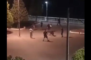 Αμφιλοχία: Άγρια συμπλοκή νεαρών – Τραυματίας ένας 17χρονος – Βίντεο ντοκουμέντο