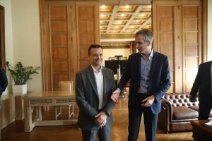 Μπακογιάννης σε Δούκα: Μεταβιβάστε τις αρμοδιότητες σε έναν αντιδήμαρχο μέχρι την εσωκομματική κάλπη