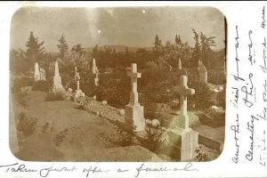 Μια ξεχασμένη καρτ ποστάλ και ο μοναχικός θάνατος του στρατιώτη στην Κρήτη του 1907…