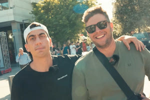 Φειδίας – Κοψιάλης: Ο Ευρωβουλευτής και ο YouTuber έδωσαν 50 ευρώ σε έφηβο για να μασήσει γόπα τσιγάρου