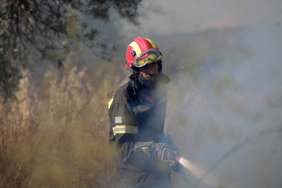 Πυροσβεστική: 33 πυρκαγιές εκδηλώθηκαν το τελευταίο 24ωρο