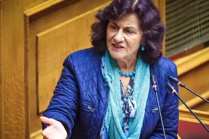 Επεισόδιο στη Βουλή: «Άει στο διάολο» είπε η Φωτίου είπε στην Κεφαλογιάννη – «Ντροπή σας» απάντησε η υπουργός