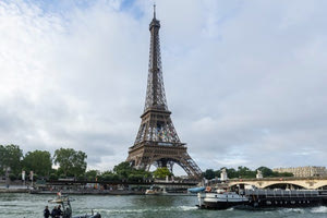 To  Παρίσι καταδικάζει την επίθεση με ρουκέτες στην Ματζάλ Σαμς