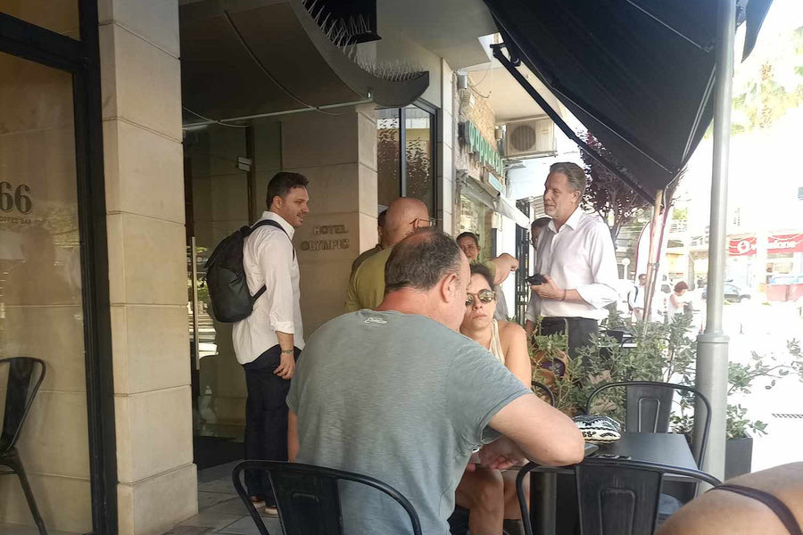 ΠΑΣΟΚ: Η προεκλογική εκστρατεία ξεκίνησε- Ο Γερουλάνος στο Ηράκλειο