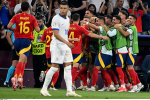 Ισπανία με μαγικό Γιαμάλ στον τελικό