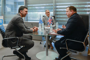 Συνάντηση του Β. Κικίλια με τον Βρετανό υφυπουργό Εξωτερικών