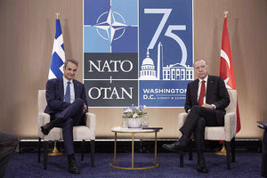 Νέα σύντομη συνάντηση Μητσοτάκη- Ερντογάν