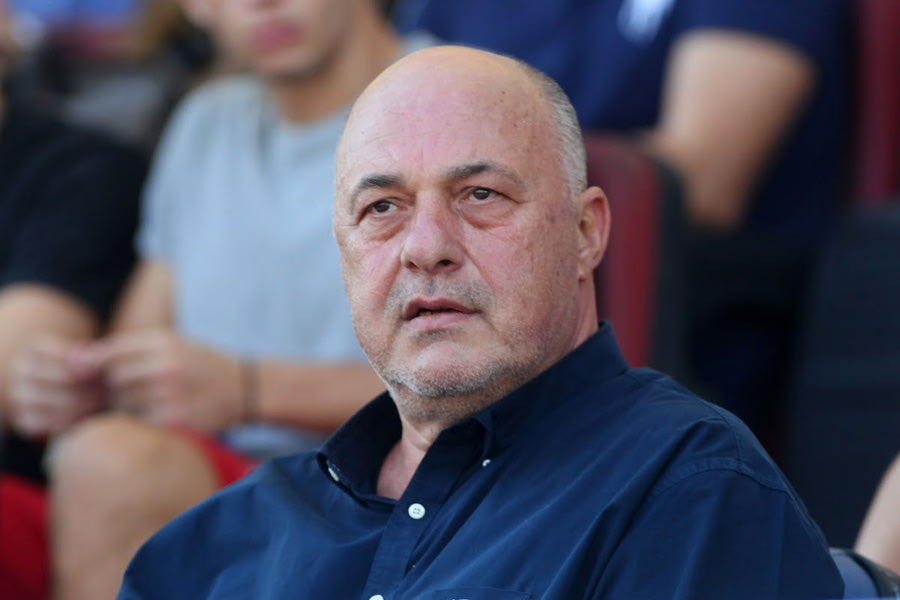 Ο Αχιλλέας Μπέος…τρολάρει το ΠΑΣΟΚ: «Θα κατέβω κι εγώ υποψήφιος αρχηγός, τι 8, τι 9, τι 19»