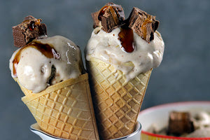 Γιατί μας πονάει «ο εγκέφαλος» όταν τρώμε παγωτό και ποιους κινδύνους μπορεί να έχει