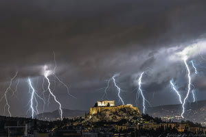 Ποιες περιοχές της χώρας θα πλήξουν καταιγίδες με κεραυνούς και χαλαζοπτώσεις