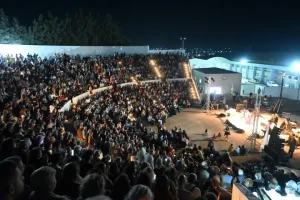 «Χορεύοντας την Τέχνη»: μια επιτυχημένη παράσταση στο σεισμόπληκτο Αρκαλοχώρι