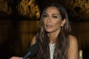 Δέσποινα Βανδή: «Δεν θα τραγουδούσα ποτέ μπροστά στη φωτογραφία ενός σφαγέα των Ελλήνων»