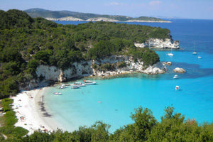 Στην Ελλάδα μία από τις πέντε καλύτερες παραλίες του κόσμου