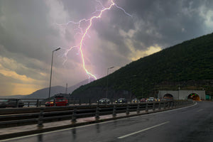 Έπεσαν πάνω από 90 χιλιοστά βροχής και 10.000 κεραυνοί σε Μακεδονία και Θεσσαλία!