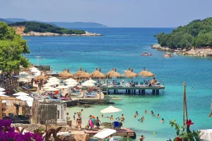 Διακοπές στην Αλβανία με τα μισά χρήματα:Πόσο  κοστίζει η διαμονή σε πολυτελή ξενοδοχεία