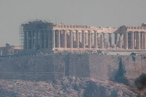 «Η Αθήνα θα γίνει Κάιρο»: Τι λέει περιβαλλοντολόγος στα γερμανικά ΜΜΕ για το καμένο οικοσύστημα