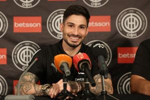 Ετοιμος να παίξει στον ΟΦΗ ο Φούντας – Μπούσης: “Δε θα τον άφηνα να πάει αλλού”