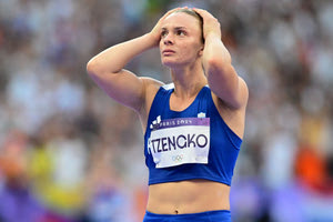 Ελίνα Τζένγκο: «Καταστρέφομαι από το σφίξιμο και κλαίω γιατί βγαίνει η πίεση»