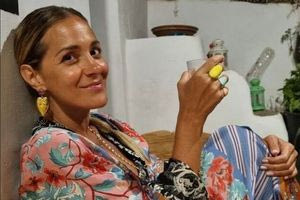 Νατάσσα Μποφίλιου: «Μέσα σε λίγες μέρες ζήσαμε έναν αιώνιο Αύγουστο»