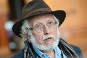 Γιώργος Γραμματικάκης: Ένας ποιητής του Σύμπαντος