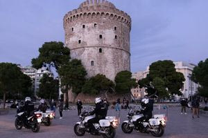 Θεσσαλονίκη: Κατείχαν κάνναβη, παραισθησιογόνα μανιτάρια και εξοπλισμό για την καλλιέργεια δενδρυλλίων κάνναβης